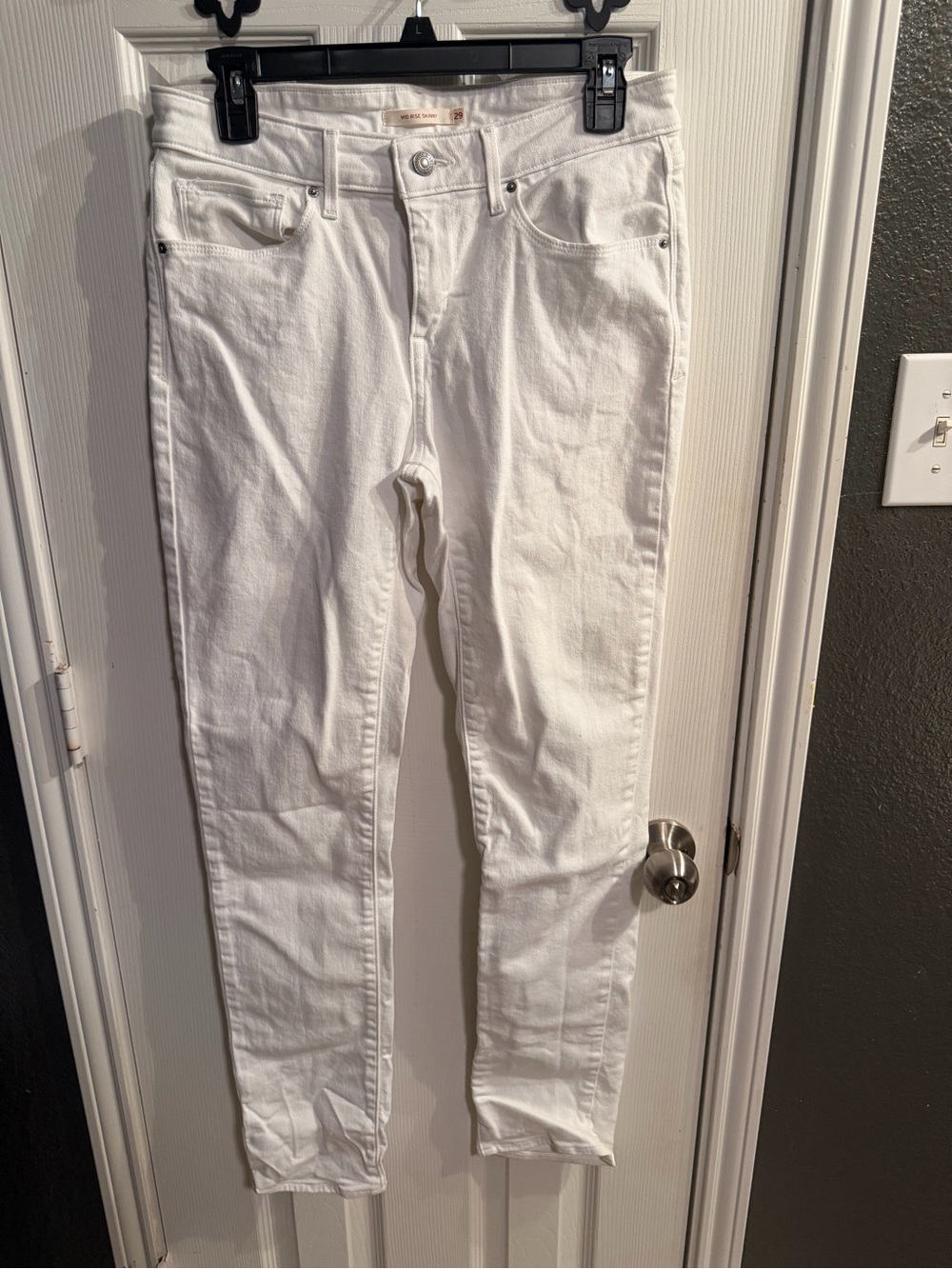 Levi's White Skinny Jeans - Classic Stretch Denim